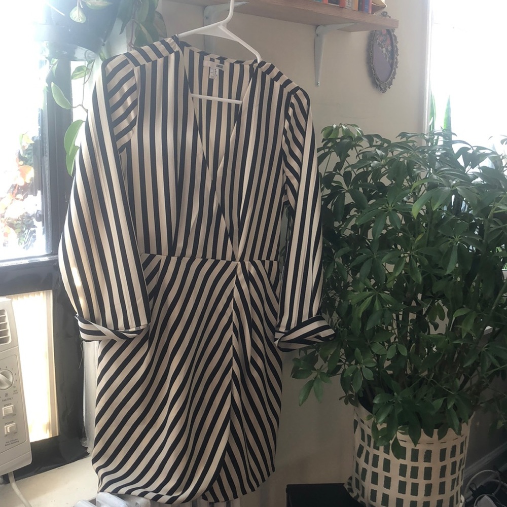 NWT black & white striped Amuse Society dress 🖤